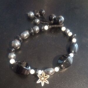 Elegant Black and White Beaded Bracelet